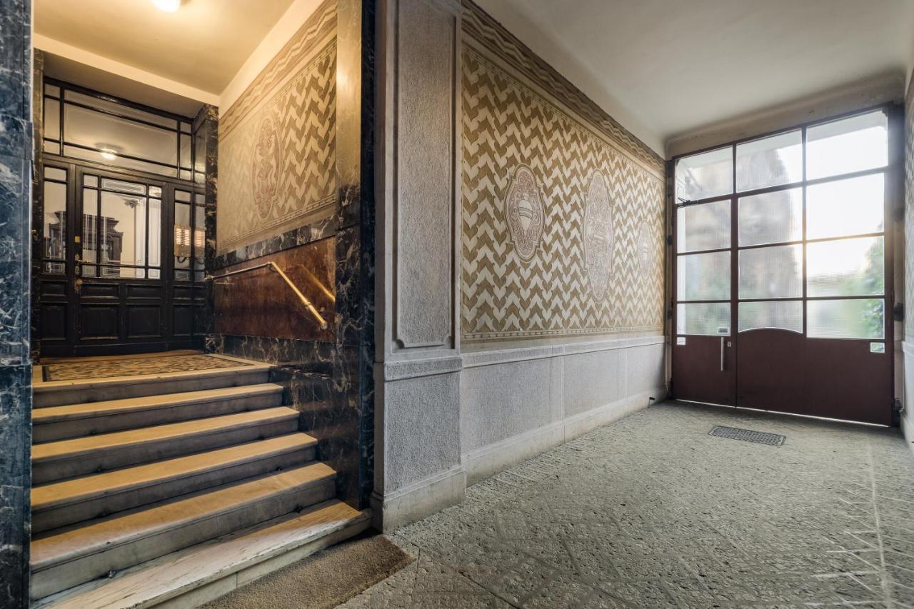Casa Unica Milano - Elegant Apartment With Balcony - Centrale 1 Exterior foto